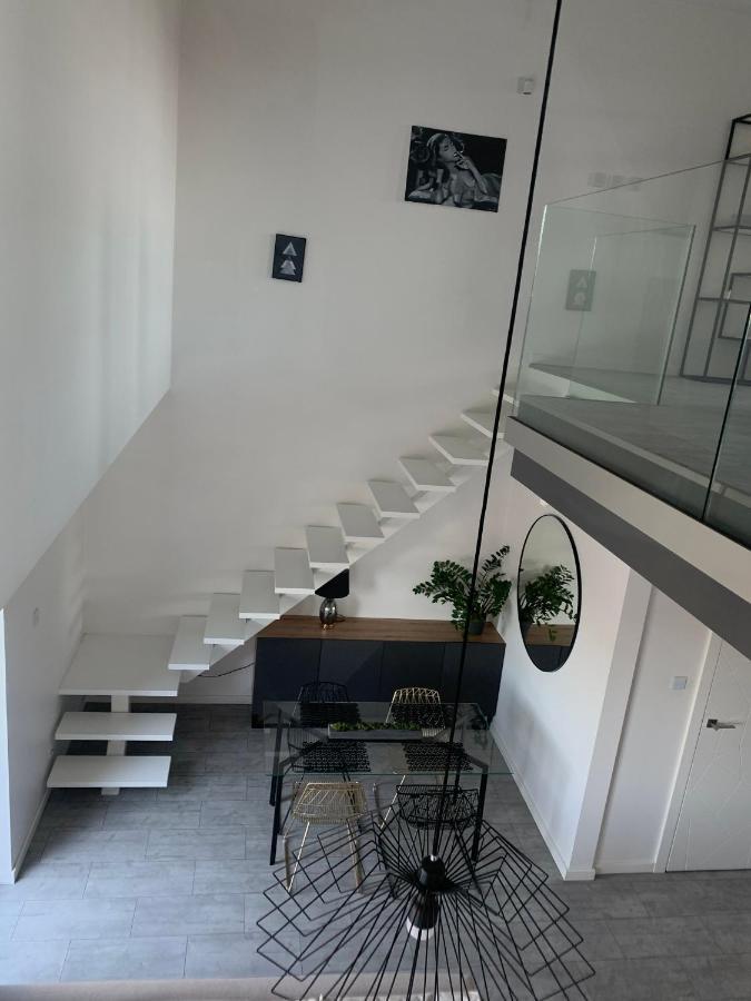 Ekskluzywny Penthouse Z Ogrodem W Centrum Lodzi Exterior foto